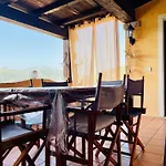 Con Giardino A Due Passi Dal Mare - 6 Posti Letto - בית נופש