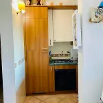 Con Giardino A Due Passi Dal Mare - 6 Posti Letto - בית נופש