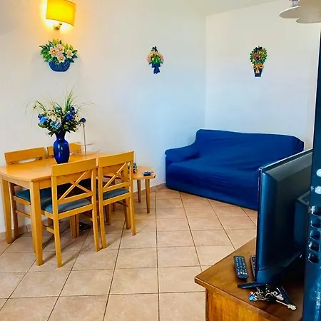 Con Giardino A Due Passi Dal Mare - 6 Posti Letto - بيت للعطل *