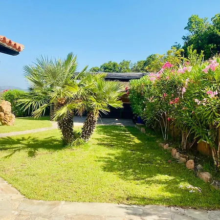 Con Giardino A Due Passi Dal Mare - 6 Posti Letto - בית נופש