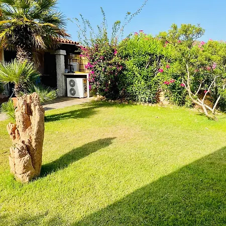 Con Giardino A Due Passi Dal Mare - 6 Posti Letto - בית נופש פורטו טברנה