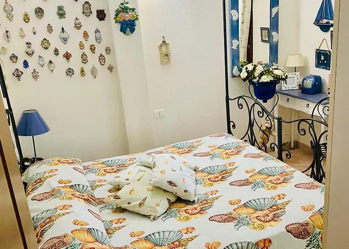 Con Giardino A Due Passi Dal Mare - 6 Posti Letto - Porto Taverna